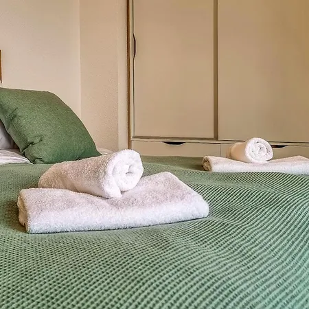 Appartamento Wiluka Penthouse Mit Grosser Dachterasse -highspeed Wifi- 24std Check-in -nachhaltig Eingerichtet- Netflix