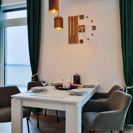 Wiluka Penthouse Mit Grosser Dachterasse -highspeed Wifi- 24std Check-in -nachhaltig Eingerichtet- Netflix