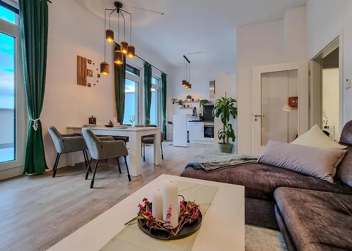 Wiluka Penthouse Mit Grosser Dachterasse -highspeed Wifi- 24std Check-in -nachhaltig Eingerichtet- Netflix